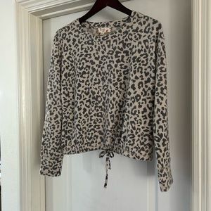 Leopard Print Long Sleeve Top Soft Large Fits Small/Medium